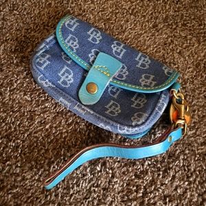 Dooney & Bourke wristlet